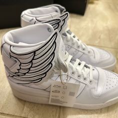 Exactly As In Picture Never Worn With Original Box Adidas Jeremy Scott Wings 4.0 Size: Us 8 Style Number: Gx9445 Leather Adidas Jeremy Scott Wings, Wings Shoes, Jeremy Scott Adidas, Canvas Boat Shoes, Sperry Boat Shoes, Superstars Shoes, Wing Shoes, Mens High Tops, Adidas White