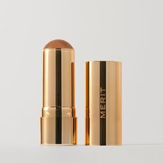 The Easiest Bronzer Ever. A Sheer, Buildable Formula That Gives A Wash Of Natural Warmth And Depth. Clay Is For Light Minimalist Shades Size - .44oz Color - Clay Condition - Bnib Merit Beauty Bronzer, Merit Bronze Balm, Merit Contour, Merit Bronzer, Merit Beauty, Makeup Bag Essentials, Day Glow, Pat Mcgrath