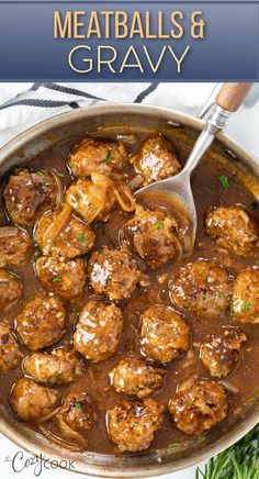 meatballs and gravy in a skillet Meatballs And Gravy, Tender Meatballs, Resepi Biskut, Beef Ground, Meatball Recipes Easy, Beef Pasta, Brown Gravy, Dinner Easy