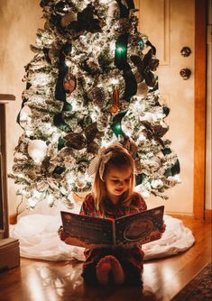 Toddler Holiday Pictures, Toddler Christmas Photo Ideas, Christmas Pictures Kids