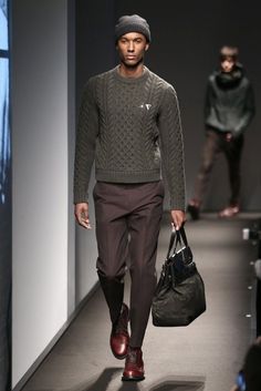 Fisherman Sweaters - Rag & Bone Men's Fall 2014 Modern Gentleman Style, Fall Color Trend, Masc Fashion, Winter Lookbook, Best Mens Fashion, Classic Suit, Mens Trends, Black Men Fashion, Mens Fall