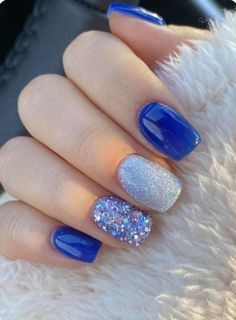 Blue Christmas Nails, January Nails, After Christmas, Unique Animals, Mani Pedi, Christmas Nails, Fashion Beauty, Nail Art, Nails