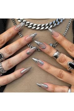 MISUD Press on Nails Medium Almond Fake Nails Glossy Glue on Nails 3D Silver Chrome Acrylic Nails Stiletto Artificial Nails French Tip Stick on False Nails with Design 24 pcs Chrome Nails Designs, Almond Shape Nails, Y2k Nails, Nail Forms, Diamond Nails