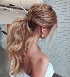 vintage wedding hairstyle Gorgeous ponytail hairstyle ideas that leave you in FAB  #Fab #gorgeous #hairstyle #hairstyles #ideas #leave #ponytail vintage wedding hairstyle Long Ponytail Hairstyles, Hair In A Ponytail, Wavy Wedding Hair, Ponytail Hairstyles Easy, Formal Hair, Long Blond, Haircut Styles, A Ponytail