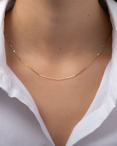 Gold Box Chain Necklace, Minimalist Chain Necklace, Simple Chain Design, Gold Snake Chain Necklace, Minimal Chain Necklace, Simple Gold Accessories, Minimalistic Gold Jewelry, Snake Necklace Gold, Modern Gold Jewelry Necklaces