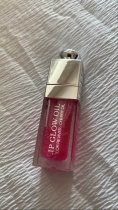 Lip Glow Oil, Dior Lip Glow, Glow Oil, Nagellack Trends, Gloss Labial, Makeup Obsession, Luxury Makeup, Lip Glow