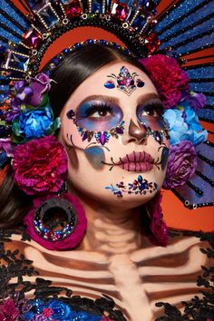 Sugar Skull Diy, Catrina Costume, Catrina Makeup, Muertos Makeup, Halloween Makeup Sugar Skull, Sugar Skull Costume, Dead Makeup, Cute Halloween Makeup, Halloween Makeup Diy