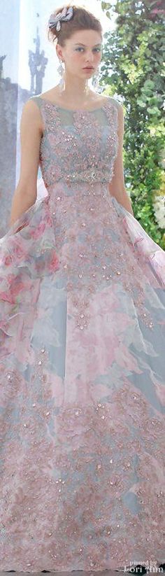 ~ Prom Dress, Silk Wedding Dress, Beauty And Fashion, Fabulous Dresses, Party Fashion, Trendy Dresses, Fancy Dresses