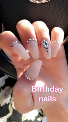 Birthday Nail Art, Birthday Nail Designs, Mauve Nails, Queen Nails, Mauve Wedding, Nails Design With Rhinestones, Nail Art Rhinestones, Birthday Nails, Prom Nails