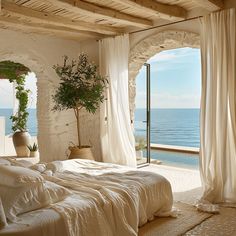 Med bedroom green Meditterean Bedroom, Medeteranian Interior, Mediterranean Apartment Decor, Mediterranean Interior Design Bedroom, Light Bedrooms, Mediterranean Bedroom Design, Mediterranean Bedrooms, Mediterranean Bedroom Ideas, Greek Bedroom