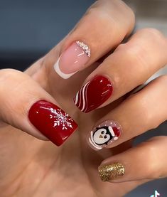 Power Dip Nails Ideas, Nails Navidad, Penguin Nail Art, Penguin Nails, Cozy Colors, Bridal Nails Designs, Santa Nails, Easy Diy Ideas, Fall Nail Ideas