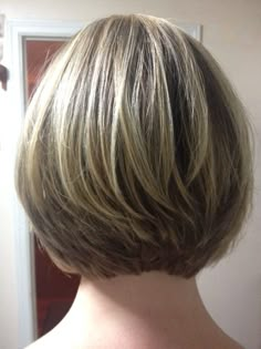 Layered Bobs, Oval Face Hairstyles, Hair Pixie, Layered Bob Hairstyles, Bob Haircuts For Women, Pixie Bob, Short Blonde