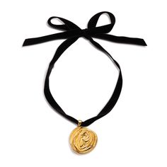 Rosette Pendant Necklace | Gold Elegant Evening Gown, Neckline Details, Suede Jewelry, Velvet Choker Necklaces, Jewelry Board, Black Choker Necklace, Gold Vermeil Jewelry, Pendant Necklace Gold, Velvet Choker