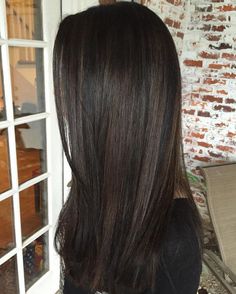 Rambut Brunette, Black Hair Balayage, Subtle Balayage, Chestnut Hair Color, Black Hair With Highlights, Black Hair Color, Ash Brown, Lucy Hale, Hair Painting