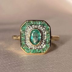 Emerald Diamond Target Deco Ring Target Ring, Ring Square, Ring Emerald, Tiny Diamond, Emerald Engagement, North South, Deco Ring, To Infinity And Beyond, Bling Rings