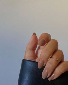 Check out these chic and classy nail designs for 2022. These nail designs are timeless and pretty. wedding nail designs, engagement nail ideas, cute nails, acrylic nail designs, nude nails, short trendy nails, pretty nails coffin, unique nail designs creative, chic nails, nails 2022, french tip nails, minimalist nails, neutral nails, classy nails, minimal nails, clear acrylic nails, natural nails, stylish nails. #nudenails #chicnails Maroon Nails, Swarovski Nails, Outfit Night, School Nails, Modern Muse, Nails 2021, Nails Fall