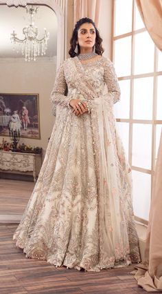 Embellished Pakistani Lehenga Gown Bridal Attire Pakistani Lehenga, Pakistani Bridal Dress, Walima Dress, Lehenga Gown, Bridal Dresses Pakistan, Party Kleidung, Pakistani Bridal Dresses, Asian Bridal, Pakistani Wedding Dresses