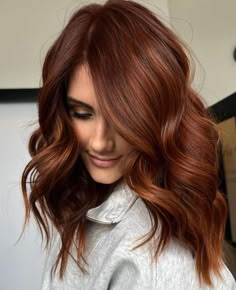 Lived-In Copper Balayage Wigs 100% Real Human Hair for Caucasian Women on sale. Rocking a bunch of vibrant copper tones. Pinkish Brown Hair, Cowgirl Copper, Ruby Red Hair, Copper Brown Hair Color, Copper Brown Hair, Light Red Hair, Light Auburn Hair, Red Copper Hair Color, Red Hair Looks