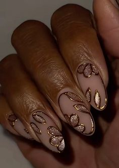 3d Line Nails, Spring Bridesmaid Nails, Simple 3d Nail Designs, Bridgerton Nails Inspired, Trendy Toe Nails, Diwali Nails, 3d Nails Design, Dusty Rose Nails, Nails Indian