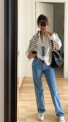 LILLUSORY Women's Striped Cardigan Sweaters Fall Oufits Clothes Fashion Trendy Long Sleeve Tops Casual Knit Lady Jackets Striped Sweater Outfit, Straight Jeans Outfit, Outfit Ideas For School, Elegantes Outfit Damen, Spring Trends Outfits, Chique Outfits, Outfit Vintage, Outfit White, Sweater Outfit