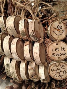 Adorable rustic DIY wooden Christmas ornaments for the tree. Easy enough for kids to make and adults to enjoy. Would be great to sell, gift, or decorate. Wood Discs, Diy Christmas Ornaments Easy, Wooden Christmas Decorations, Wood Slice Crafts, Snowman Christmas Ornaments, Wood Burning Crafts, November 12th, Wood Disc, Snowman Ornament