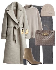 Grey And Cream Outfit, Underconsumption Core, Hm Coat, Fashion Jeans Outfit, Transitional Outfits, Elegant Style Women, Transitional Dressing