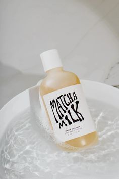 Moco Fragrances - Matcha Milk Body Wash - Parc Shop Body Wash Aesthetic, Milk Body Wash, Tea Lavender, Bathing Products, Matcha Milk, Body Milk, Benzoic Acid, Perfume Scents, Body Cleanse