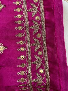 Bottom Work Design, Aari Work Blouse Hand Border Design, Dupatta Border Design, Aari Work Saree Border Designs, Khat Work Blouse Design, Aari Work Saree, Marodi Work, Simple Hand Embroidery Patterns, Zardozi Embroidery