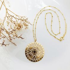 "BIG circle necklace with Filigree Gold medallion | gold rosette necklace | Large dainty Pendant | Boho Jewelry for women| elegant necklace ♡ DESCRIPTION Very elegant, eye catchin necklace with stunning filigree, cut-out round geometric disc hanging on a cute satelite chain . Available as earrings and in sterling silver 925. ♡ DETAILS Disc: 1.18\"\" (3 cm) length : 16.33 inches (41.5 cm) plus extender chain 3 cm Material: 24k gold plated 925 Sterling Silver The jewelry is made entirely of 925 st Rosette Necklace, Gold Medallion Necklace, Travel Necklace, Filigree Necklaces, Gold Medallion, Dainty Pendant, Dragon Jewelry, Discount Jewelry, Medallion Necklace