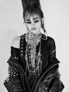 Six Days of Punk / Tush Magazine 2016 Punk Fashion 70s, Punk Photoshoot, Bi Fashion, Goth Rave, Punk Makeup, Arte Punk, Punk Princess, Model Face, Punk Jewelry