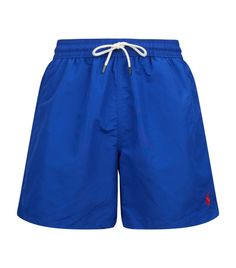 Instantly recognisable thanks to the signature Polo Pony logo, these Polo Ralph Lauren swim shorts are a vibrant addition to your swimwear collection. Featuring net lining and an elasticated drawstring waistband for a comfortable and secure fit, they are perfect for sun-drenched days. Swim Shorts Mens, Ralph Lauren Trousers, Mens Bathing Suits, Polo Pony, Polo Sport Ralph Lauren, Polo Ralph Lauren Shorts, Ralph Lauren Logo, Vintage Polo Ralph Lauren, Mens Boardshorts