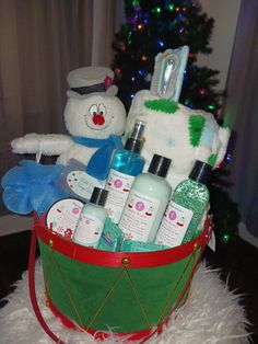 Our Jumbo Frosty Gift Baskets are filled with goodies. Each basket contains a holiday themed blanket, an 8 oz Shea Butter Body Cream, Shea Butter Sugar Scrub, Shower Gel, Body Spray, Soap, Candle, Loofah, Candy & gift bag filled with samples, lip balm and so much more. Our products are made with natural ingredients that's great for all skin types. We have 6 Holiday Scents to choose from. Butter Body Cream, Holiday Baskets, Spa Gift Basket, Holiday Scents, Relax Spa, Christmas Baskets, Shea Body Butter, Spa Gift, Frosty The Snowmen