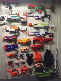 How to create a Nerf wall Nerf Wall, Nerf Storage, Kids Bedroom Boys, Nerf Party, Pegboard Organization, Boy Diy