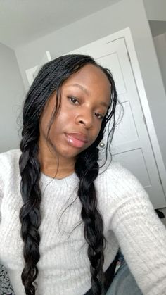 Fresh Braids Hairstyles, Spring Knotless Braids, Knotless Natural Braids, Boho Braids Aesthetic, Chest Length Braids, Quen Blackwell Braids, Black Braids Knotless, Straight Boho Braids, Straight Knotless Braids