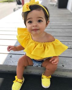 Summer Baby Pictures, Kid Kid, Stylish Baby Girl Outfits, Baby Clothes Storage, Baby Swag, Fashion Baby Girl Outfits, Kids Book, Girl Onesies