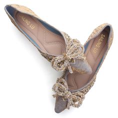 PRICES MAY VARY. ✅[ELEGANT DESIGN]: Beautiful bowknot and rhinestone embellishments on pointed toe add a touch of sophistication and charm. ✅[COMFORTABLE FIT]: Crafted with comfort in mind,these ballet flats feature a flexible sole and a soft footbed that provide all-day comfort.Whether you're running errands or attending a special event,you can rely on these flats to keep your feet feeling comfortable and supported. ✅[QUALITY CRAFTSMANSHIP]: Made from high-quality materials,these dress shoes ar Cute Ballet Flats, Formal Flat Shoes Women, Winter Wedding Guest Shoes, Women’s Flats, Stylish Flats For Women, Cool Shoes Women, Flat Dress Shoes For Women, Brocade Shoes, Cute Flat Shoes