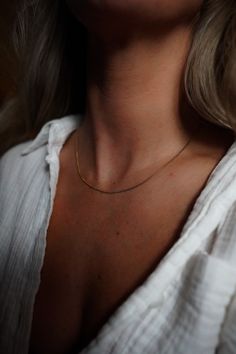 Model wearing INDIVIJWL 16-inch dainty gold box chain necklace, featuring a delicate 24k gold-filled design. Perfect for a minimalist, elegant jewelry style. Everyday Curb Chain Charm Necklace, Everyday Minimalist Necklace With Curb Chain, Dainty Everyday Curb Chain Necklace, Everyday Rose Gold Curb Chain Necklace, Everyday Rose Gold Necklace With Curb Chain, Delicate Box Chain Necklace As Gift, Simple Gold Chain Necklace For Everyday, Delicate Box Chain Necklace For Gift, Minimalist Box Chain Charm Necklaces For Everyday