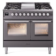 The new Professional Plus range cookers are inspired to bring robustness, ergonomics, and operability to the domestic space. The ILVE Professional Plus 40-inch range is combined with a brushed finish for knobs and handles. The range cooker has a 2.3 cubic feet multi-function electronic oven and a static oven with a capacity of 2.00 cubic feet. The main multifunction electric oven has 9 cooking modes and the operating temperature ranges from 100° to 500° F. Both the cavities are coated with an ea Freestanding Double Oven, Bosch Kitchen, Ilve Range, Double Oven Range, Kitchen Centerpiece, Induction Range, Dual Fuel Ranges, Desert Dream, Cool Doors