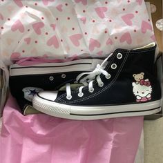 Black All Star Converse Super Cute Hello Kitty Print On The Side Brand New In The Box Never Worn Price Firm Buy On Vinted For 150- Just Ask :) Black All Star Converse, Hello Kitty Converse, Shoes Hello Kitty, Hot Topic Shoes, Hello Kitty Print, Hello Kitty Shoes, All Star Converse, Kitty Clothes, Hello Kitty Clothes