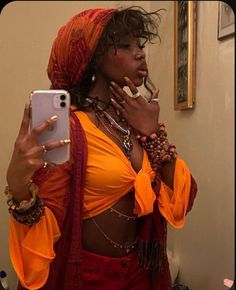 Earthy Aesthetic Outfits, Woman Reference, Bohemian Woman, Black Hippy, Spiritual Fashion, Black Bohemian, Boho Fits, Body Tips, Earthy Aesthetic