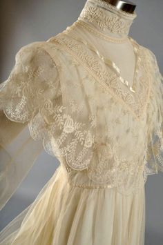 Vintage 70's Gunne Sax Dress - Edwardian Style - Grt for Bridal - M Edwardian Wedding Dress, Edwardian Wedding, Gunne Sax Dress, Edwardian Style, Antique Dress, Edwardian Fashion