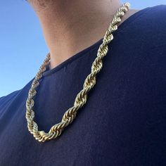 Mens hip hop chain, 24" rope necklace, gold finish, lobster claw clasp, nice weight at 130 grams. Mens Rope Chain, Hip Hop Chains, Hip Hop Necklace, Choker Chain, Expensive Jewelry Luxury, Gold Rope Chains, Rope Chain Necklace, Jewelry Luxury, Expensive Jewelry