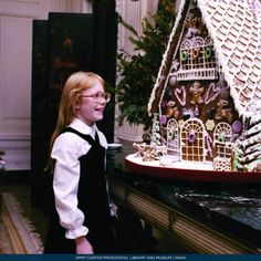 White House Gingerbread | In 1978 Amy Carter admires Chef Hand Reffert's A-frame house. A Frame House, Www Pinterest Com, A Frame