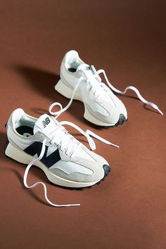 New Balance 327, New Balance Shoes, Trendy Shoes, Work Shoes, Sneakers Shoes, White Sneakers, Cute Shoes