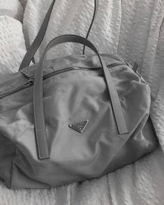 Cute Luggage, Girly Accessories, Bags Aesthetic, Pretty Bags, Cute Bags, Sport Bag, Fame Dr, Prada Bag, Bags Purses