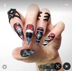 Halloween Christmas Nails, Krampus Nail Art, Black Holiday Nails, Black And White Christmas Nails, Dark Christmas Nails, Nails In Black, Black Christmas Nails, Scary Halloween Nails Design