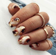 Fall Vegas Nails, Flower Nail Art Designs, Nail Art Designs For Beginners, New Years Eve Nails, Tapered Square Nails, Print Nails, Glamorous Nails, Ring In The New Year