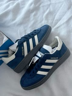 Looks Adidas, Shoes For School, Trendy Shoes Sneakers, Shoes Outfit Fashion, Adidas Spezial