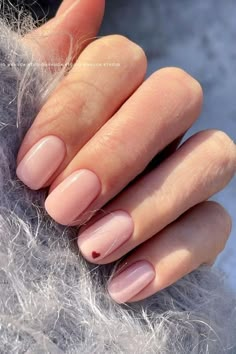 short nails, heart nails, cute nails, nail ideas, simple nail design, short nails acrylic, natural nails Short Natural Nails, Pretty Short Nails, Cute Short Nails, Short Gel Nails, Simple Gel Nails, Minimal Nails, Cute Gel Nails, Short Acrylic Nails Designs, Short Nail Designs