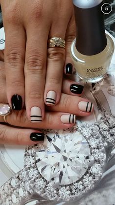 Beige And Black Nails Design, Black And Tan Nail Ideas, Tan And Black Nails Design, Black And Tan Nails Designs, Cream And Black Nails, Beige And Black Nails, Black And Tan Nails, Black And Beige Nails, Black And Nude Nail Ideas